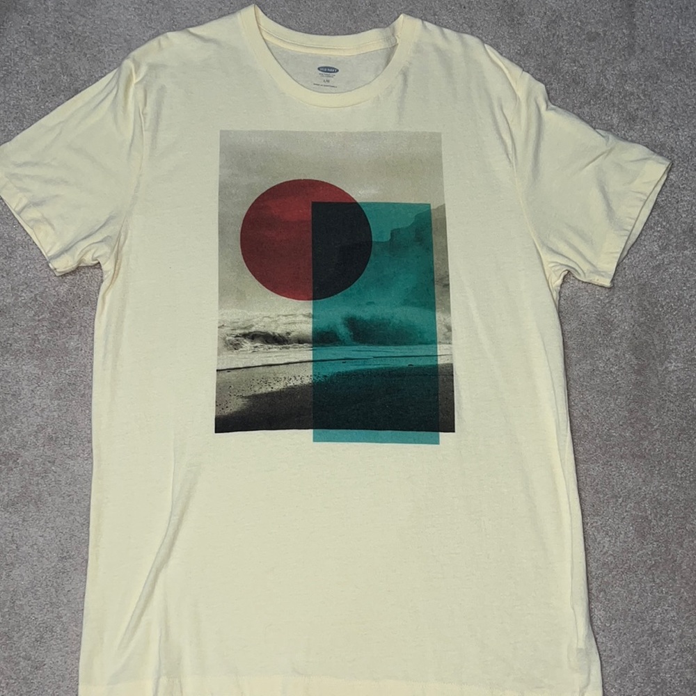 Old Navy Graphic T-Shirt